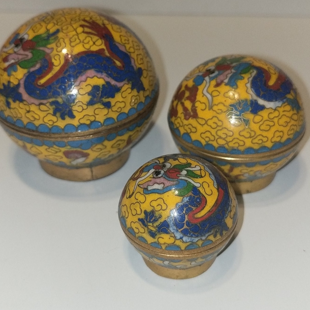 💋French Colosonne Rare Antique Stackable set of 3
